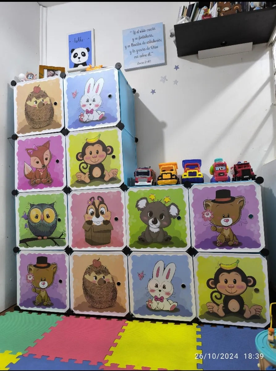 Closet para niños / 12 piezas
